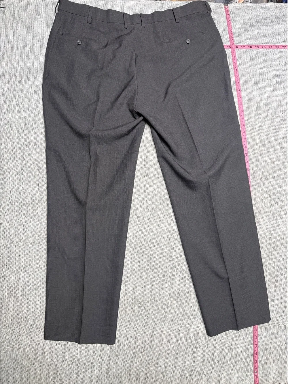 Haggar E10 Gray Straight Fit Dress Pants Men's 42x32